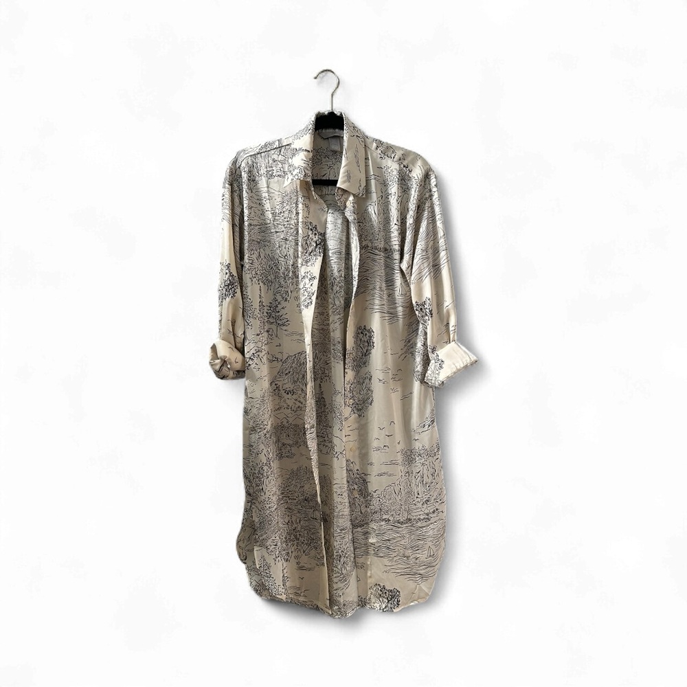 H&M Black and White Graphic Shirt Dress